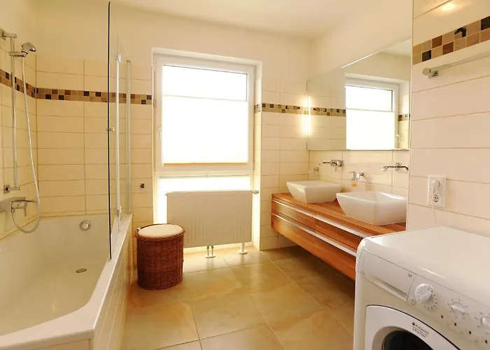 Dachsteinblick By Schladmingurlaub * Haus im Ennstal